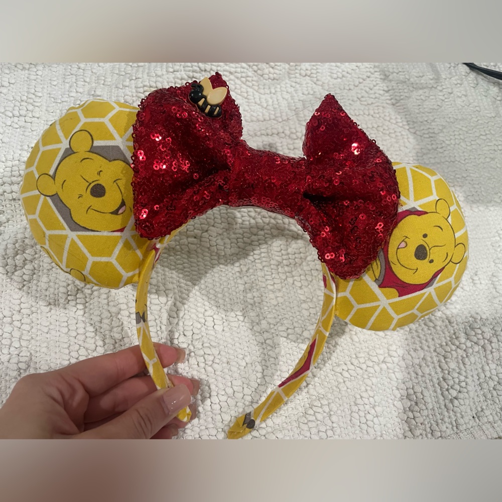 Winnie the pooh minnie mouse disney ears
